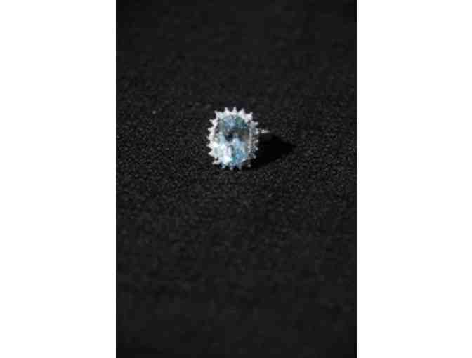 Vintage Ladies Aquamarine and Diamond Ring