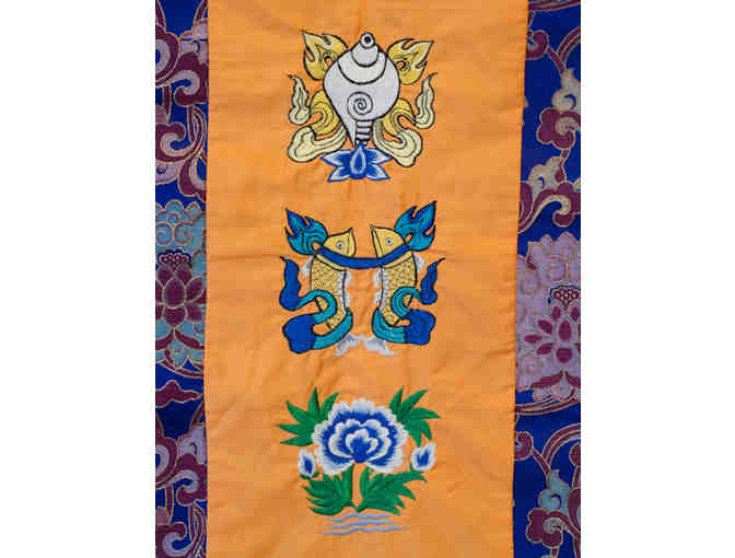 Silk Brocade Eight Auspicious Sign Wall Hanging and Chukor Set