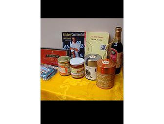 Foodie Book & Specialty Gourmet Items Basket