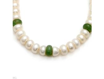 Majestic Freshwater Pearl and Aventurine Necklace