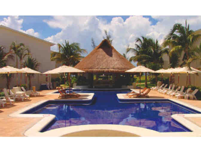Cancun Mexico - Laguna Suites Golf & Spa or the Ocean Spa Hotel