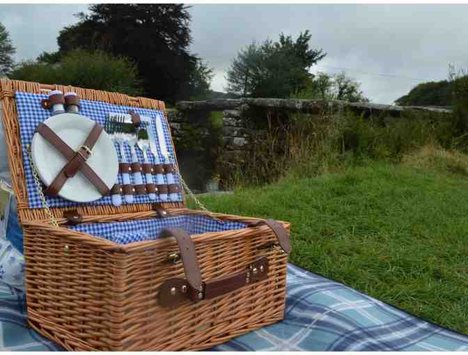 WICKER PICNIC BASKET WITH WINE GLASSES, PLATES, AND UTENSILS