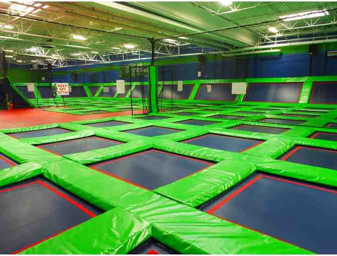 Rebounderz - 4 One-Hour Jump Passes