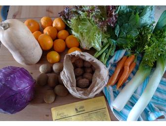 Gift Box of Home Delivered Organic Produce from Farm Fresh to You