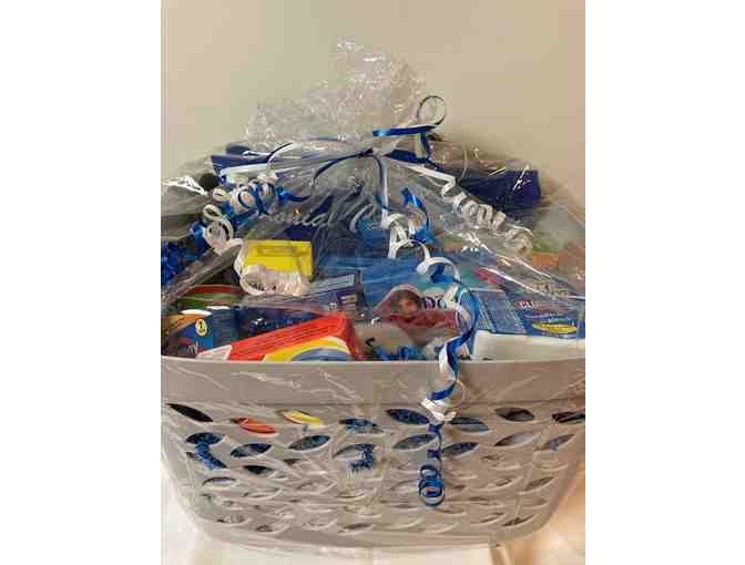 Pkg #78-Gift Basket with Roku 4K Stick Plus, Laundry items and More