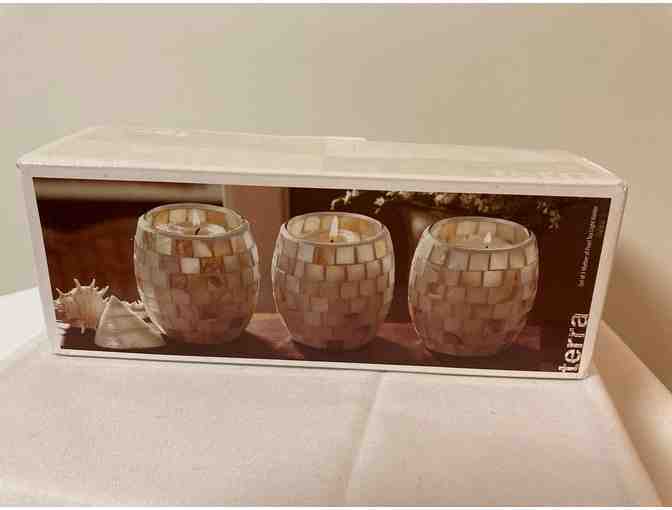 Pkg #19-Photo Session and Bar Tender Discounts, BBQ Sauces, Tea Light Holder and More