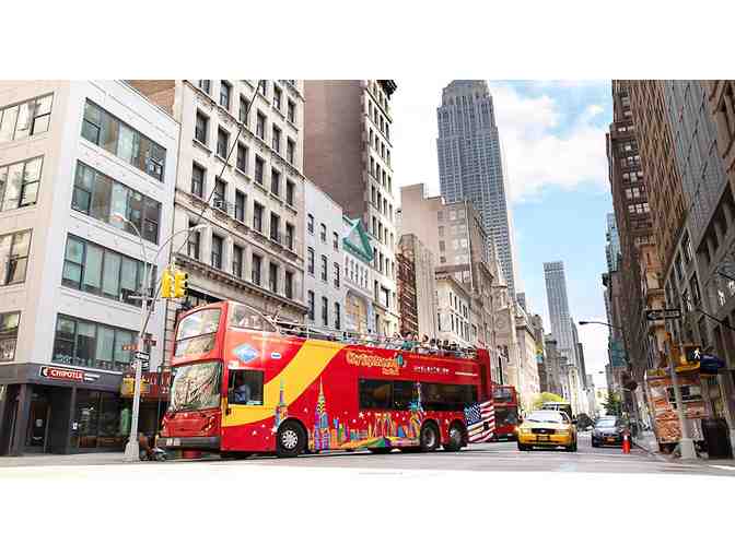 W New York Downtown Stay & Gray Line CitySightseeing Passes!