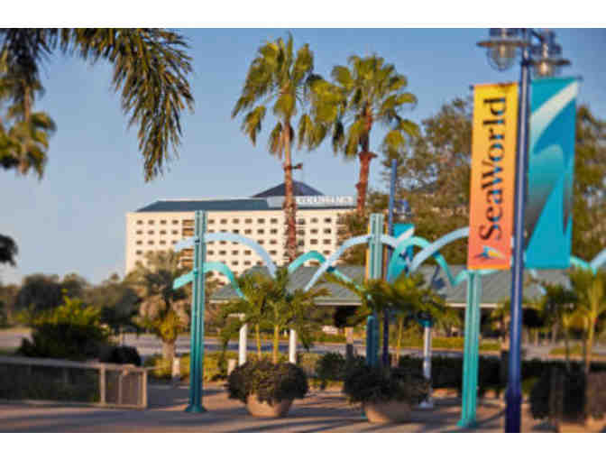 2 Round Trip Tickets on Southwest with 2 Nights at the Renaissance Orlando at Seaworld!
