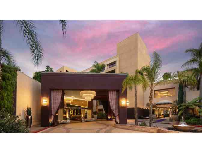 Avenue of the Arts Costa Mesa, A Tribute Portfolio Hotel Stay Package!