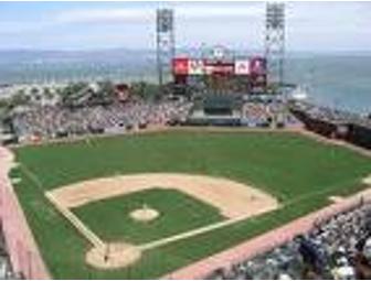 SF Giants - 4 Field Club Tickets