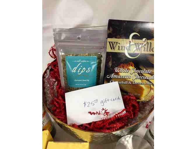 Cook's Nook Gift Basket