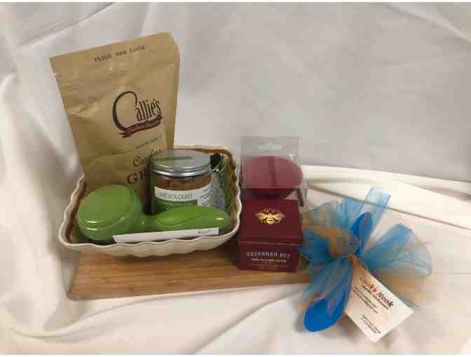 Cook's Nook Gift Card and Basket