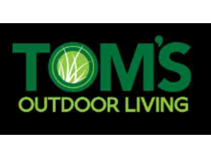 PREMIER: Tom's Outdoor Living