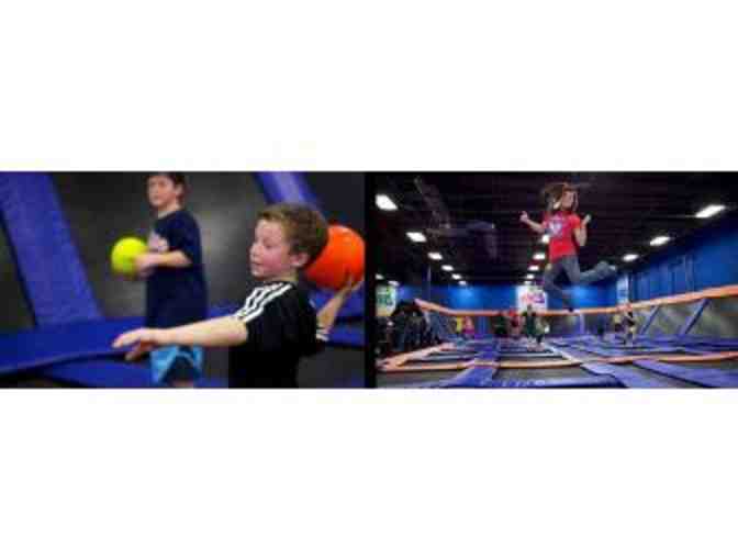 Sky Zone - 1 Hour of Jumping for a Group of 5