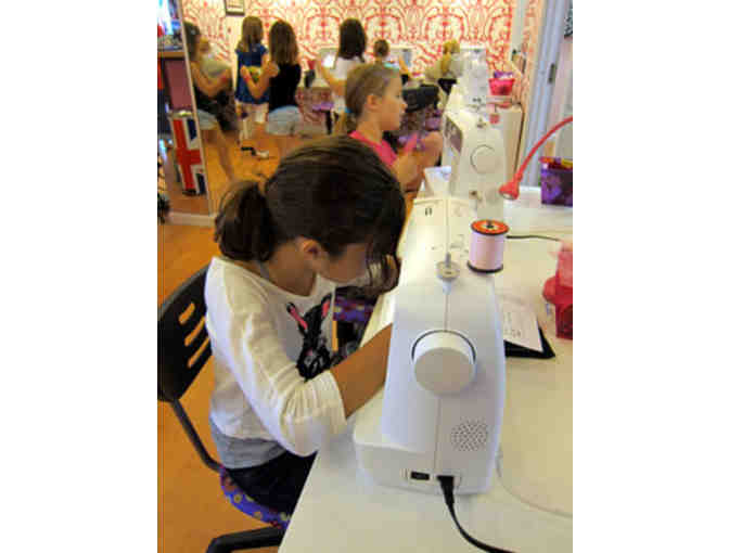 HipStitch - $150 credit toward a Sewing Party! - Photo 2