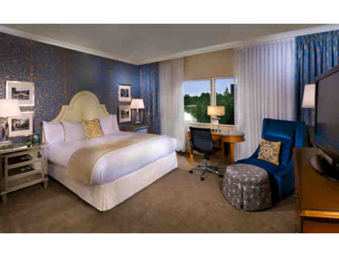 One Night Stay for Two at The Hilton Dallas Lincoln Centre, Breakfast Included