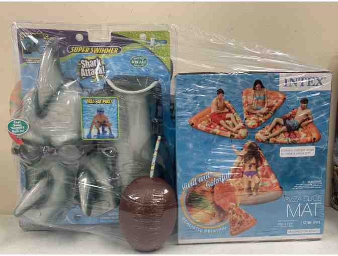 Summer Fun Pack Includes a Pizza Inflatable and Bunch O Balloons & Soakers!