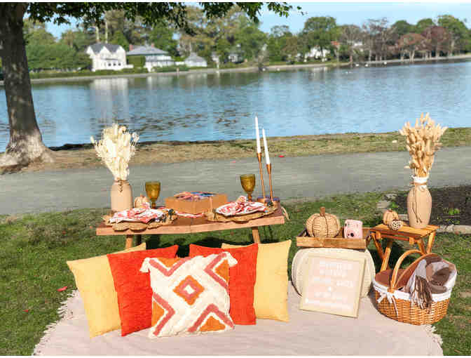 Luxury Picnic for 2 in NY!