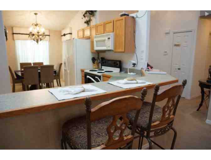 2 Nights at a Luxury 3-bedroom Home Near Disney, Florida