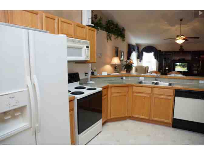 2 Nights at a Luxury 3-bedroom Home Near Disney, Florida