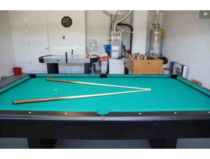 2 Nights at a Luxury 3-bedroom Home Near Disney, Florida