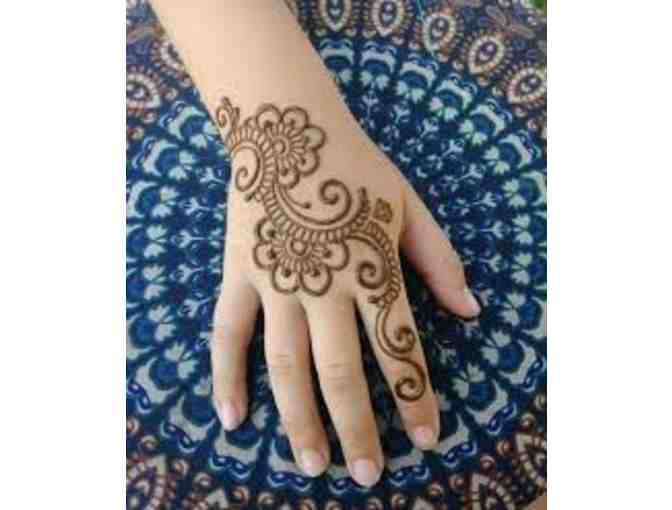 Custom Henna Design Appointment at iBrow Threading Spot - Photo 1