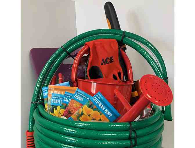 6th Grade Basket- Gardening Fun! - Photo 1