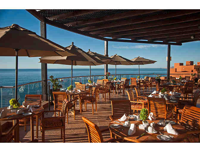 Los Cabos 5 Night Stay for up to 6 at Club Regina