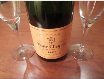 Veuve Clicquot Champagne Brut & 2 Orrefors Champagne Flutes