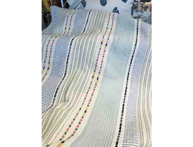 Down & Quilt Shop: 'Country Cotton Stripes' Quilt (Full/Queen)
