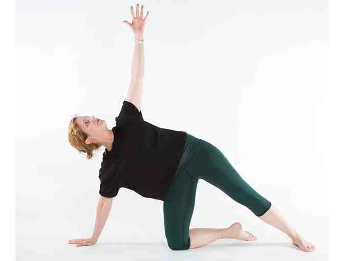 NY Loves Yoga : 3 Yoga Classes & Mat Rental