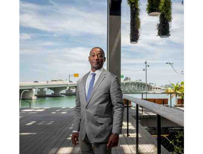 Insider's Tour and Lunch at the Perez Art Museum Miami