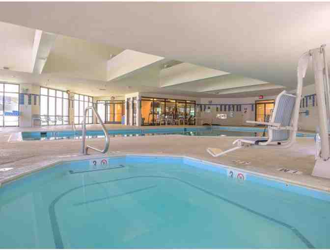 1 Weekend Night Stay and Breakfast for 2 at Crowne Plaza Dulles Airport