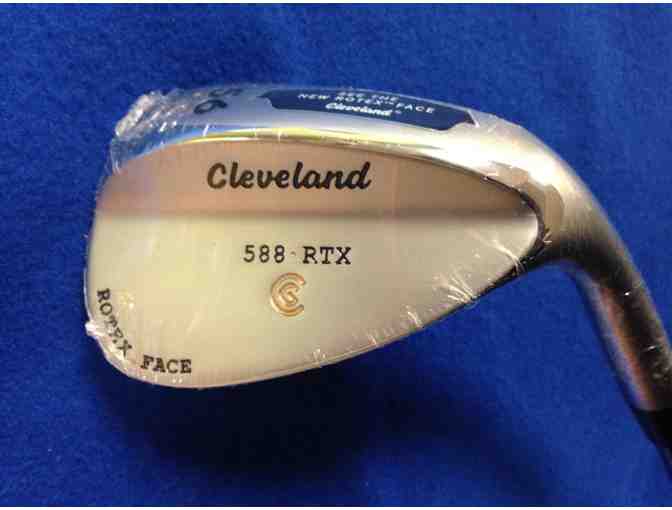 Cleveland 588 RTX Wedge with UST Mamiya Recoil 125 Shaft