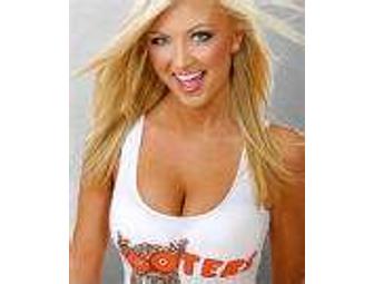 Hooters Wing Party for 25 Any Texas Location