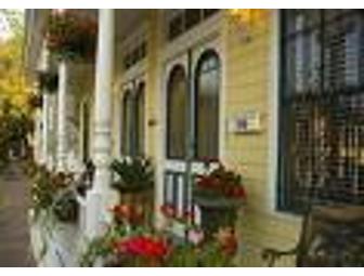 2 Night Stay at Green Palm Inn Savannah Georgia -- Includes Breakfast, Dessert and Afternoon Wine!