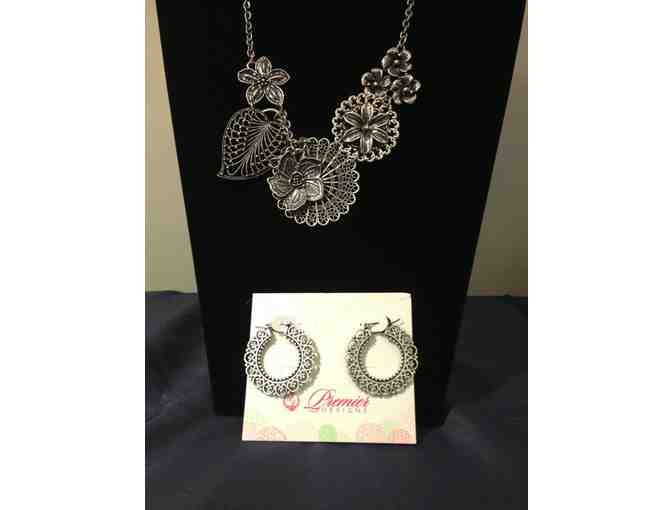 Premier Designs Necklace and Earrings Set