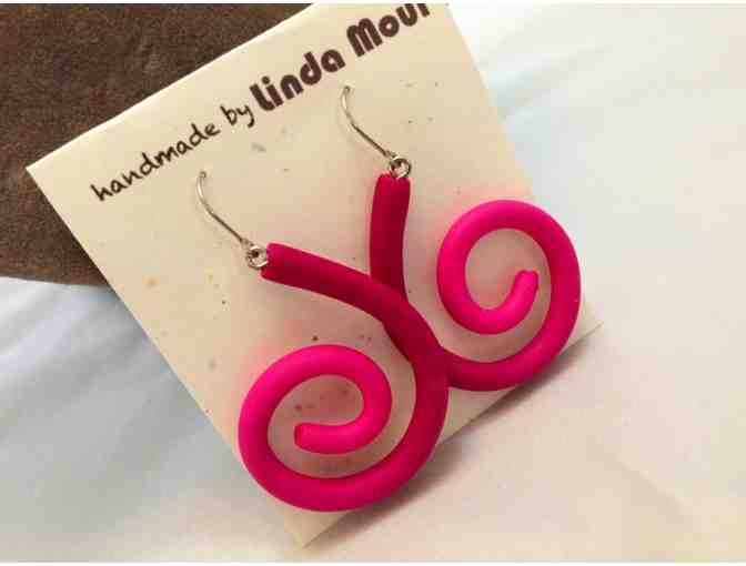 Pink Earrings by Linda Moul