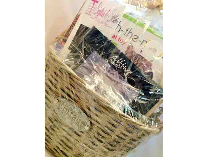 Cat Gift Basket #1 by Zuky's Pet Gifts