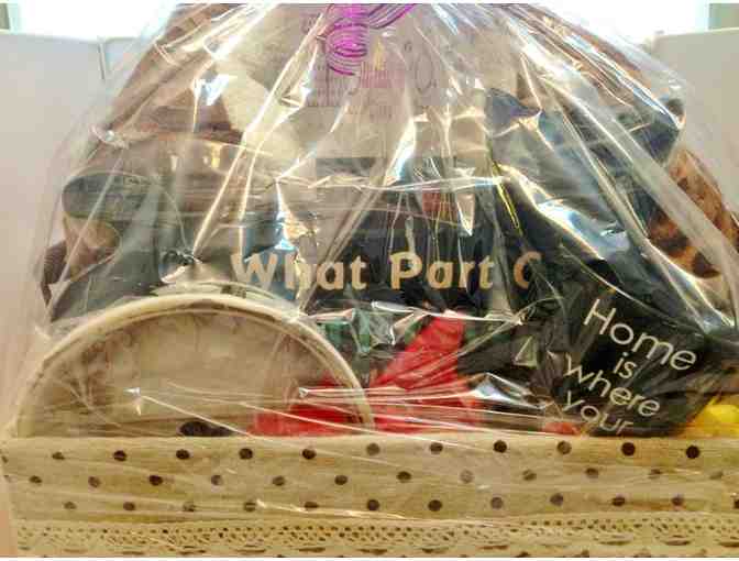 Cat Gift Basket #2 by Zuky's Pet Gifts