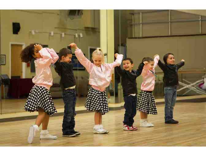 1 Month of Free Dance Classes at Splitz Dance Academy