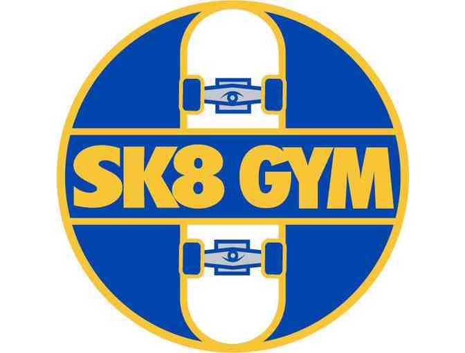 1 Group Skateboarding Lesson for 4 people with SK8 Gym