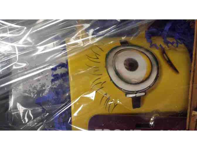 FOUR (4) Universal Studios Tickets  Including Front of the Line Passes