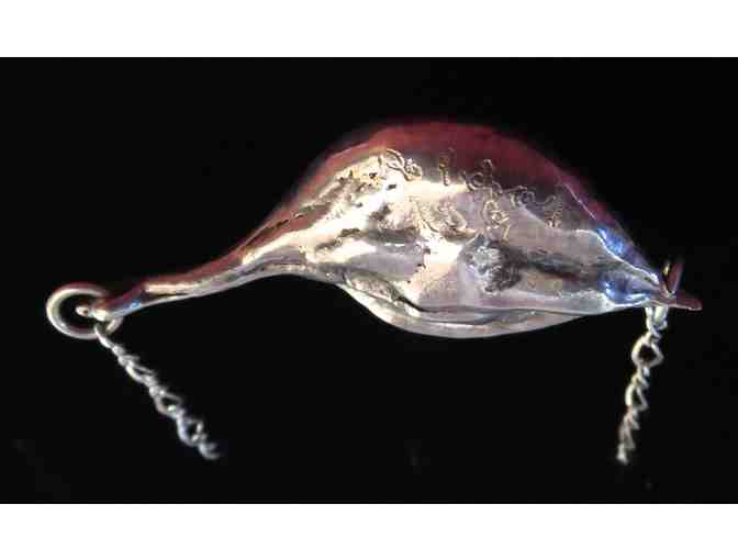 Golden Eye Pendant (Sterling silver, 2'W, 19' chain), Ron Pickard