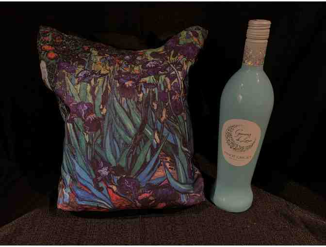 Shopping Bag with Matching Umbrella and Wine