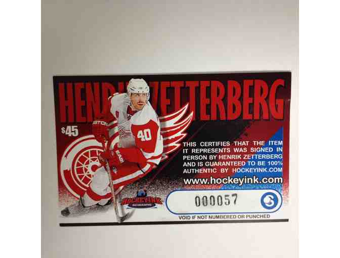 Autographed Henrik Zetterberg Detroit Red Wings Collectible Mini Replica Hockey Gloves New