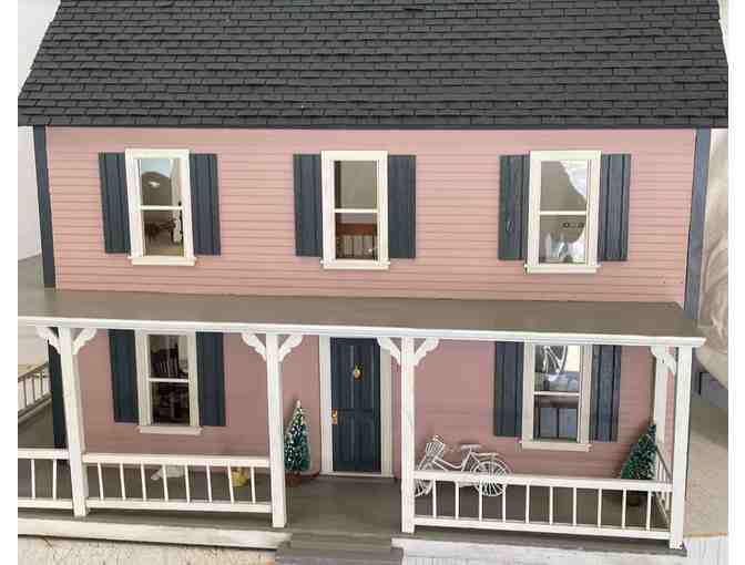 Collectible Doll House - Photo 1