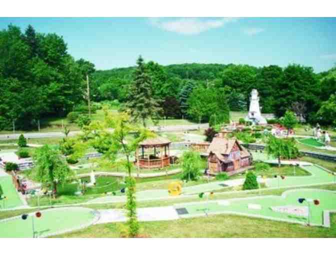Cedarland Amazement Family Fun Center, 2 Mini-Golf Passes & 2 Play Center Passes