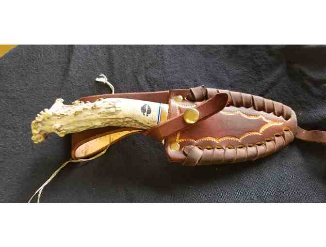 Hand Carved Knives by Ken Richardson