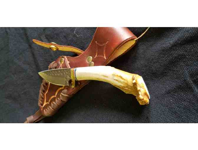 Hand Carved Knives by Ken Richardson